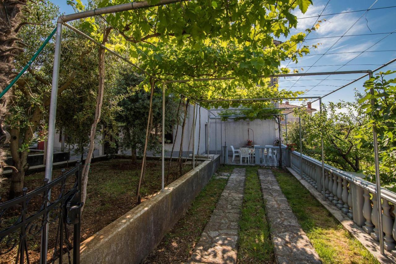 Apartment Ana 1 Malinska Exterior photo